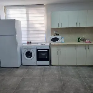 דירה דירה מקסימה, אילת